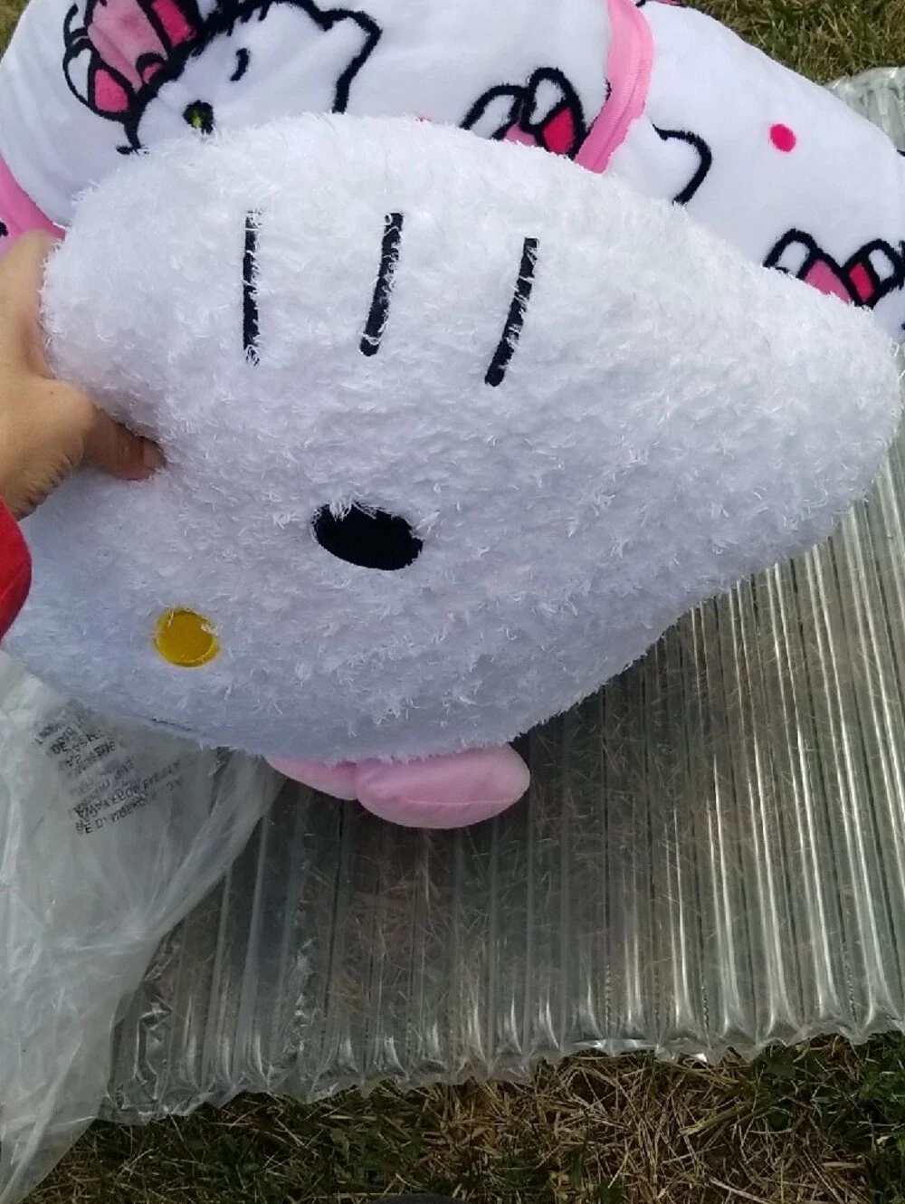 Hello Kitty🎀 Plush 2 Accent Pillows in White and PinkNwt